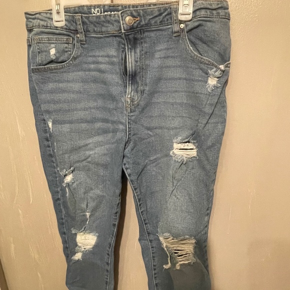 Jeans - Picture 1 of 2